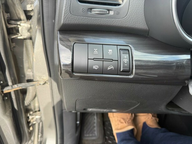 kia-sorento-diesel-2011-big-16