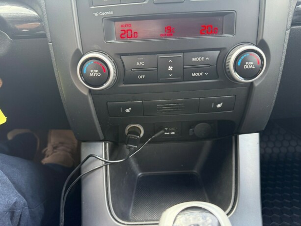 kia-sorento-diesel-2011-big-20