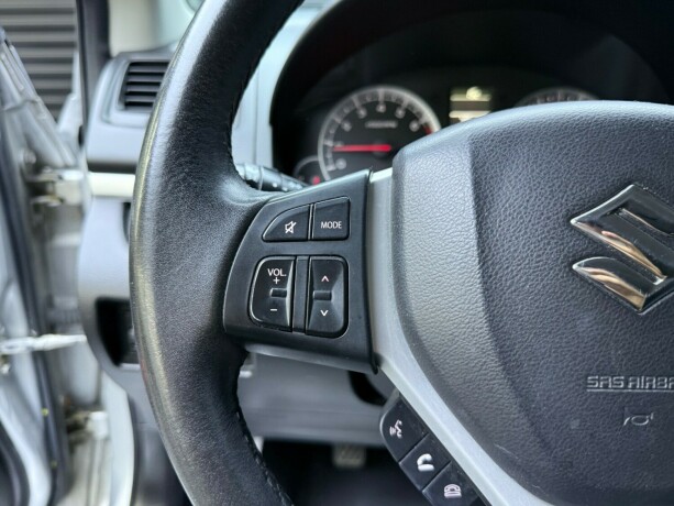 suzuki-swift-bensin-2014-big-14