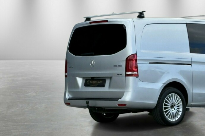 mercedes-benz-vito-diesel-2023-big-5