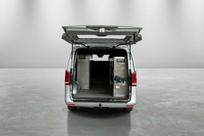 mercedes-benz-vito-diesel-2023-big-36