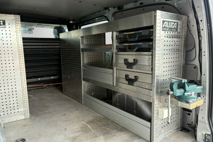 mercedes-benz-vito-diesel-2023-big-29