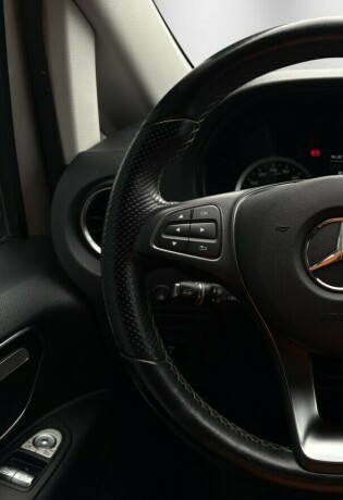 mercedes-benz-vito-diesel-2023-big-11