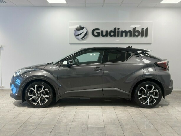 toyota-c-hr-elektrisitetbensin-2017-big-1