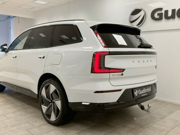 volvo-ex90-elektrisitet-2025-big-5