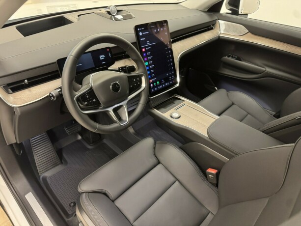 volvo-ex90-elektrisitet-2025-big-9
