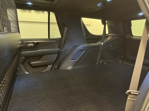 chevrolet-tahoe-diesel-2025-big-16