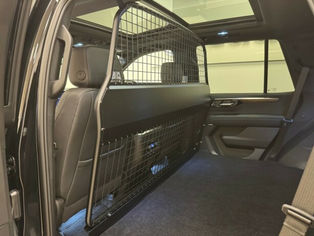 chevrolet-tahoe-diesel-2025-big-15
