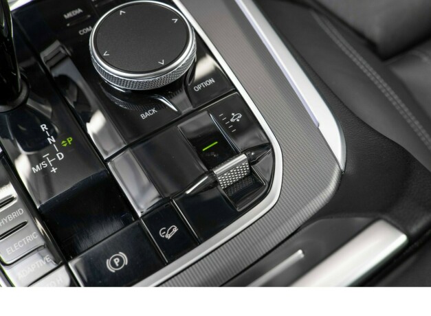 bmw-x5-elektrisitetbensin-2020-big-17