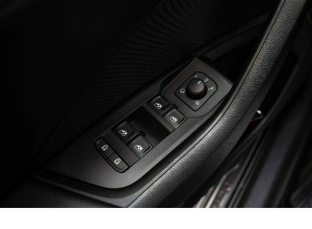 skoda-octavia-elektrisitetbensin-2021-big-31