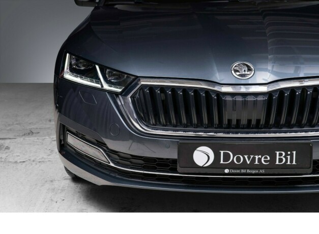 skoda-octavia-elektrisitetbensin-2021-big-2