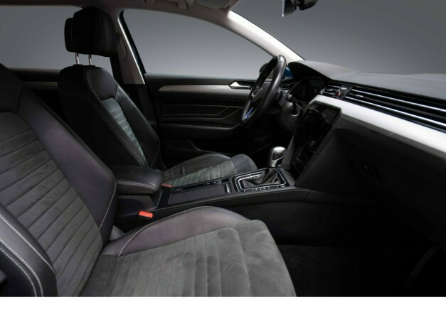 volkswagen-passat-elektrisitetbensin-2021-big-24