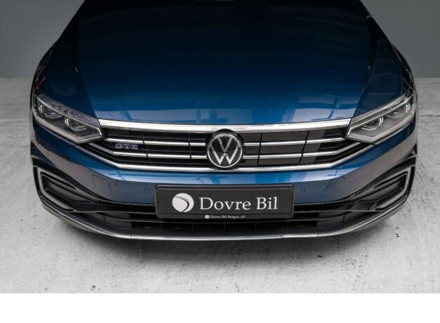 volkswagen-passat-elektrisitetbensin-2021-big-4