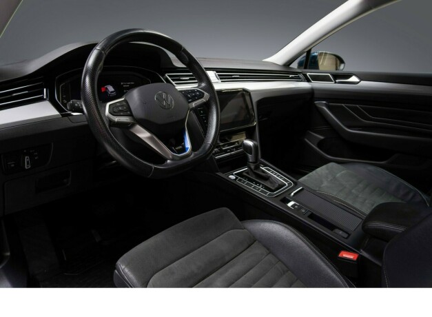 volkswagen-passat-elektrisitetbensin-2021-big-21