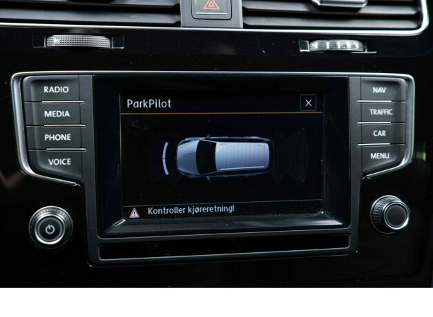 volkswagen-golf-diesel-2015-big-16