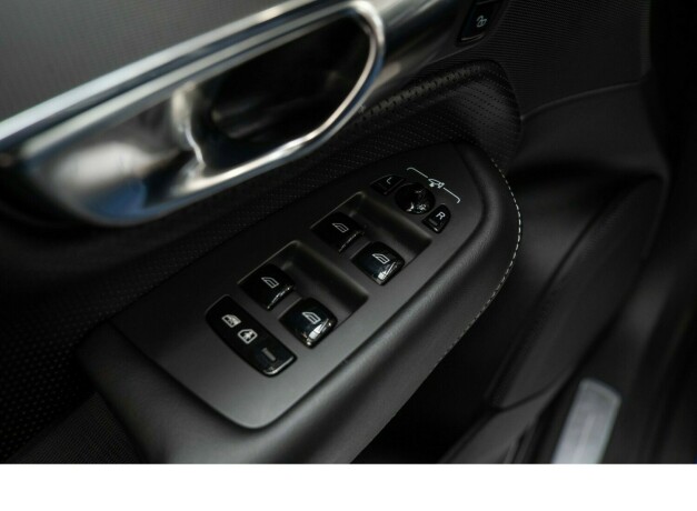volvo-xc-90-elektrisitetbensin-2023-big-22