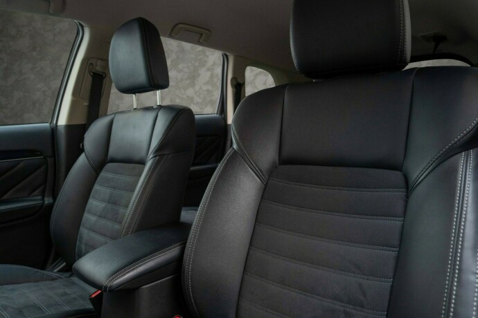 mitsubishi-outlander-elektrisitetbensin-2021-big-26