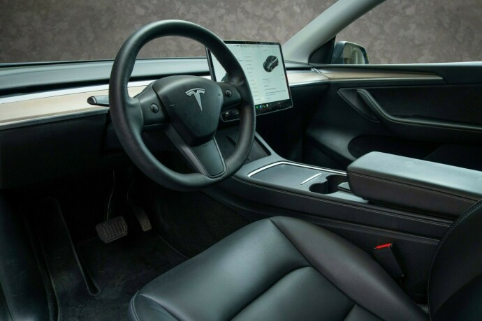 tesla-model-y-elektrisitet-2021-big-24