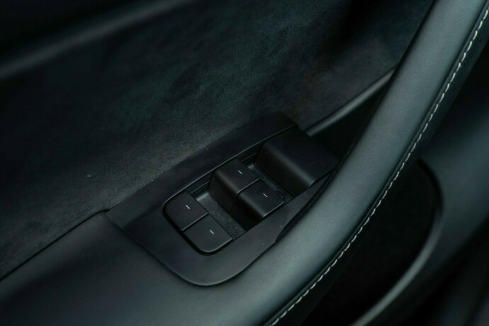 tesla-model-y-elektrisitet-2021-big-21