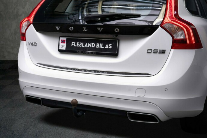 volvo-v60-elektrisitetdiesel-2018-big-9