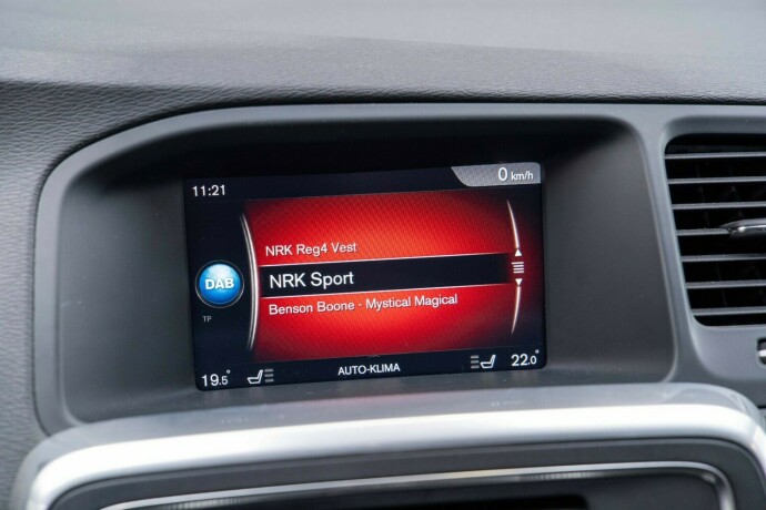 volvo-v60-elektrisitetdiesel-2018-big-20