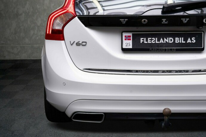 volvo-v60-elektrisitetdiesel-2018-big-8