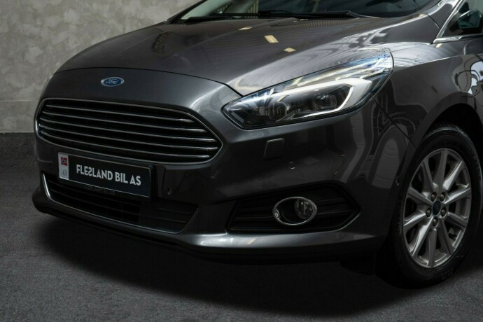 ford-s-max-diesel-2016-big-2