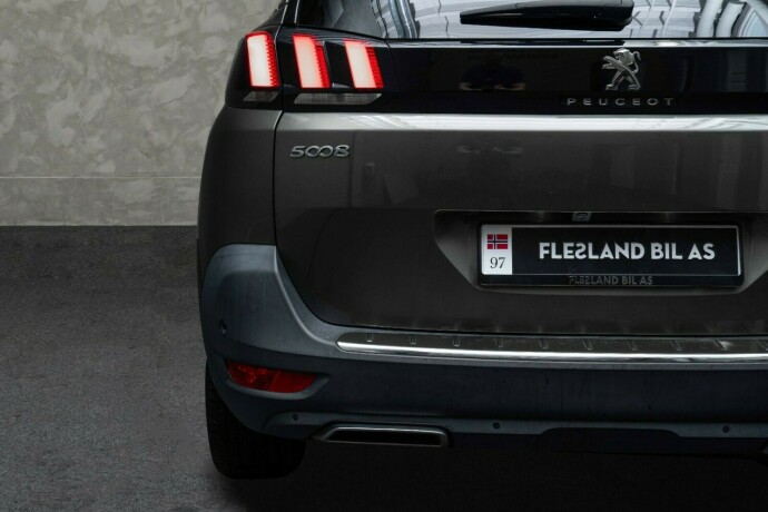 peugeot-5008-bensin-2019-big-9