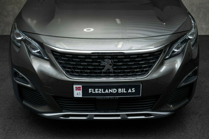 peugeot-5008-bensin-2019-big-4