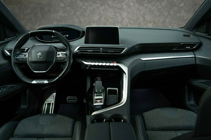 peugeot-5008-bensin-2019-big-29