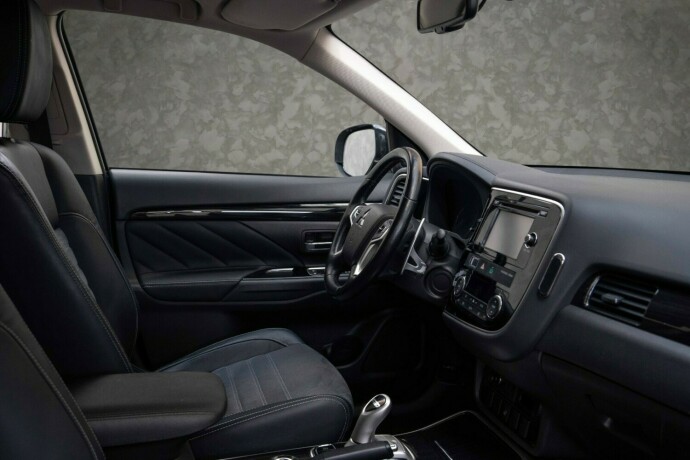 mitsubishi-outlander-elektrisitetbensin-2016-big-29
