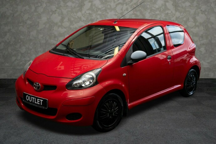 toyota-aygo-bensin-2010-big-1