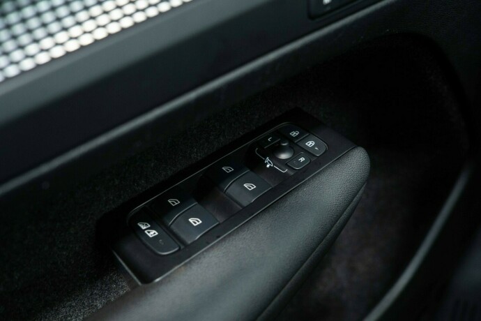 volvo-xc-40-elektrisitet-2021-big-23