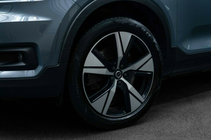 volvo-xc-40-elektrisitet-2021-big-2