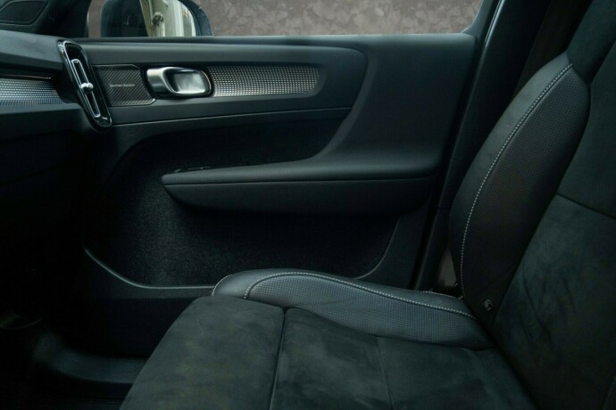 volvo-xc-40-elektrisitet-2021-big-17