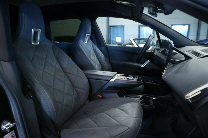 bmw-ix-xdrive-50-elektrisitet-2023-big-14