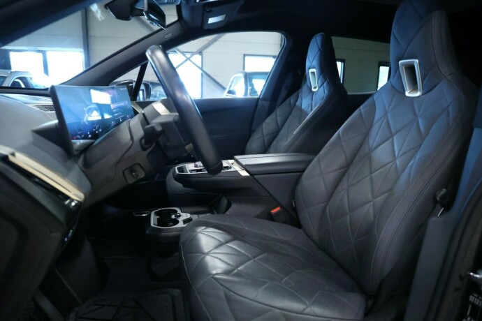 bmw-ix-xdrive-50-elektrisitet-2023-big-4