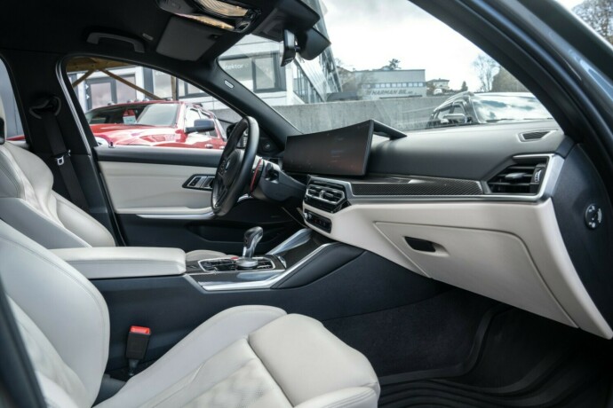 bmw-m3-bensin-2023-big-20