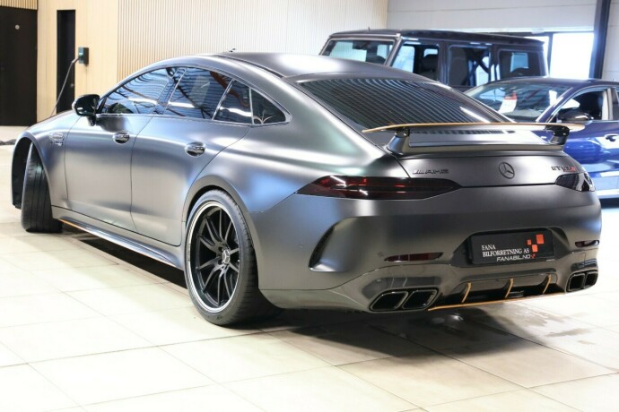mercedes-benz-amg-gt-bensin-2019-big-1