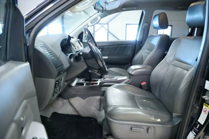 toyota-hilux-diesel-2013-big-4