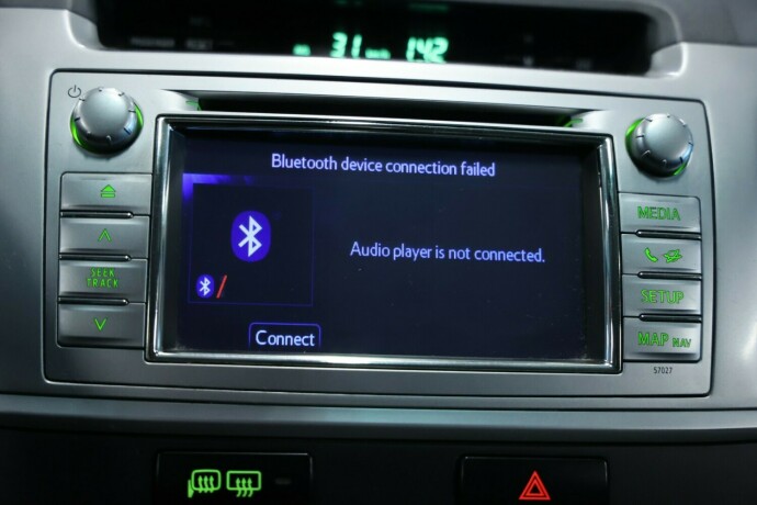 toyota-hilux-diesel-2013-big-14