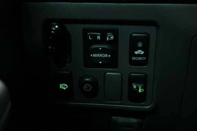 toyota-hilux-diesel-2013-big-12