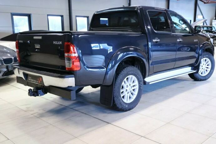 toyota-hilux-diesel-2013-big-2