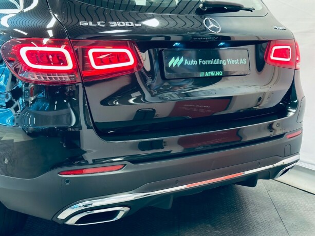 mercedes-benz-glc-elektrisitetbensin-2021-big-6