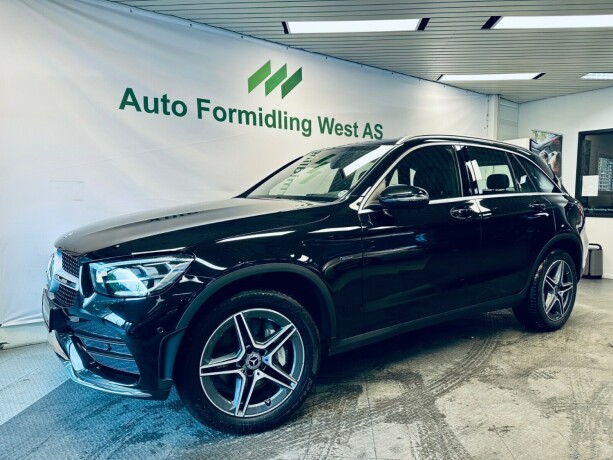 mercedes-benz-glc-elektrisitetbensin-2021-big-0
