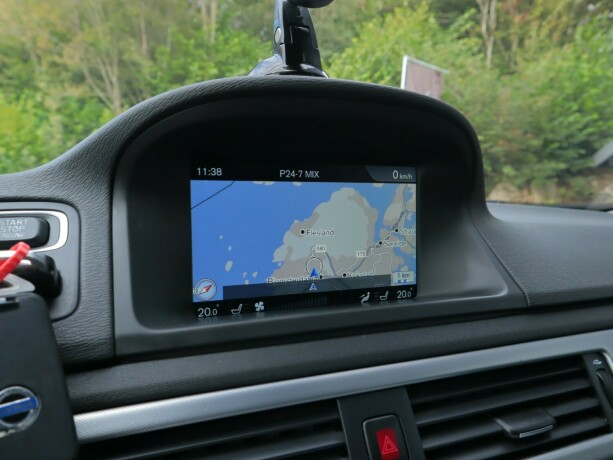 volvo-v70-diesel-2015-big-16