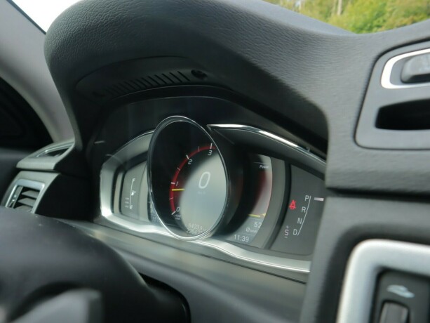 volvo-v70-diesel-2015-big-19