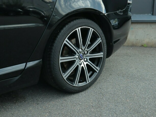 volvo-v70-diesel-2015-big-11