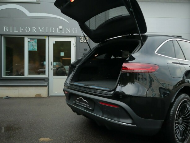 mercedes-benz-eqc-elektrisitet-2023-big-24