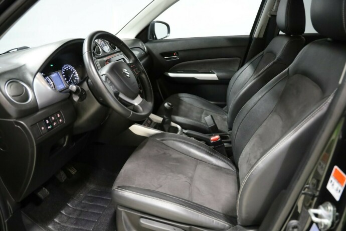 suzuki-vitara-bensin-2016-big-6